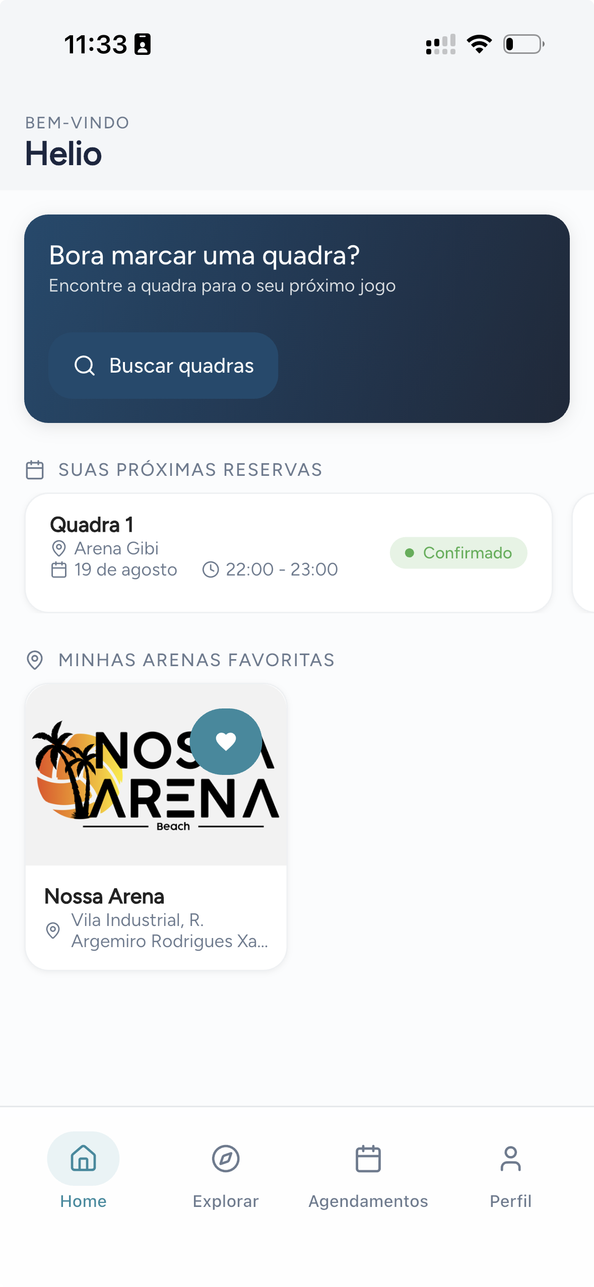Abra o app e busque uma quadra